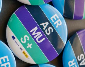 Resolución por la que se convocan ayudas para Erasmus + Juventud 2025